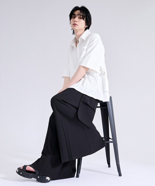 Ellno Loset（エルノロゼット）の「サイドプリーツハトメベルトシャツ/SS（シャツ/ブラウス・メンズ・ブラック/オフホワイト/ミント・SMALL/MEDIUM/LARGE）」の16枚目の写真