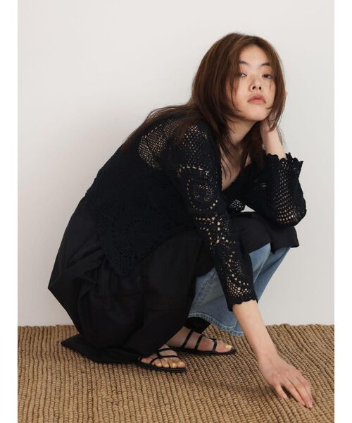 FIKA.(フィーカ)の「Crochet cotton knit cardigan(カーディガン/ボレロ・レディース・ホワイト系/ブラック・MEDIUM)」の17枚目の写真