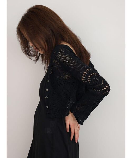 FIKA.(フィーカ)の「Crochet cotton knit cardigan(カーディガン/ボレロ・レディース・ホワイト系/ブラック・MEDIUM)」の18枚目の写真