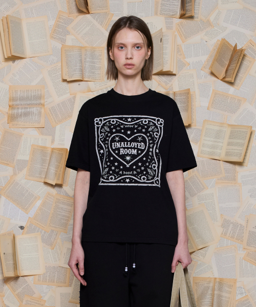 UNALLOYED(アナロイド)の「バンダナTシャツ / ブラック(Tシャツ/カットソー・メンズ・その他・SMALL/MEDIUM/LARGE)」の1枚目の写真