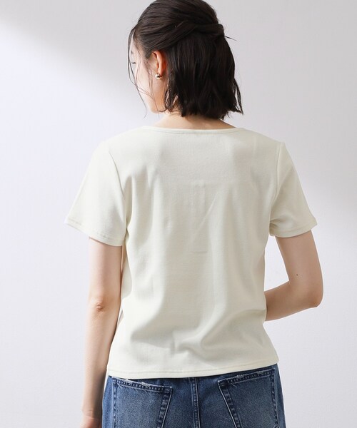 THE SHOP TK (ザ ショップ ティーケー )の「ヘンリーネック ワンポイント刺繍トップス(Tシャツ/カットソー・レディース・ブラック/グレー/アイボリー・12/13)」の5枚目の写真