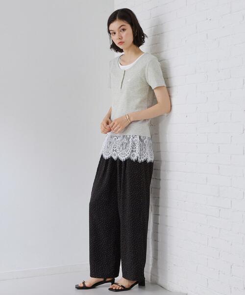 THE SHOP TK (ザ ショップ ティーケー )の「ヘンリーネック ワンポイント刺繍トップス(Tシャツ/カットソー・レディース・ブラック/グレー/アイボリー・12/13)」の11枚目の写真