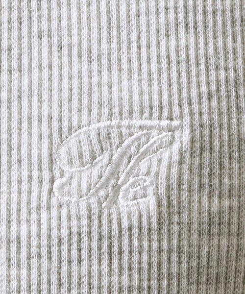 THE SHOP TK (ザ ショップ ティーケー )の「ヘンリーネック ワンポイント刺繍トップス(Tシャツ/カットソー・レディース・ブラック/グレー/アイボリー・12/13)」の12枚目の写真