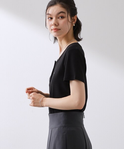 THE SHOP TK (ザ ショップ ティーケー )の「ヘンリーネック ワンポイント刺繍トップス(Tシャツ/カットソー・レディース・ブラック/グレー/アイボリー・12/13)」の14枚目の写真