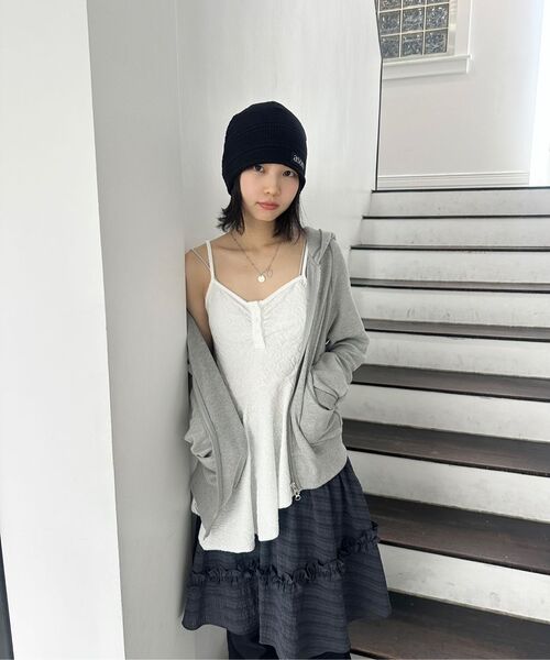 ASON（アズオン）の「BERRY FRILL SKIRT / CHARCOAL（スカート・レディース・その他・FREE）」の8枚目の写真