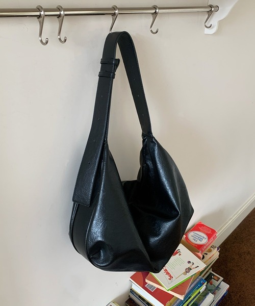 UP START（アップスタート）の「【Bls】【ZA】【Bling Leads】大容量 ショルダーバッグ(BL)（ショルダーバッグ・レディース・ブラック・FREE）」の3枚目の写真