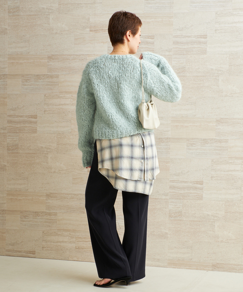 plage(プラージュ)の「HAND KNIT ジャンボタム カーディガン(カーディガン/ボレロ・レディース・サックスブルー/アイボリー・FREE)」の6枚目の写真