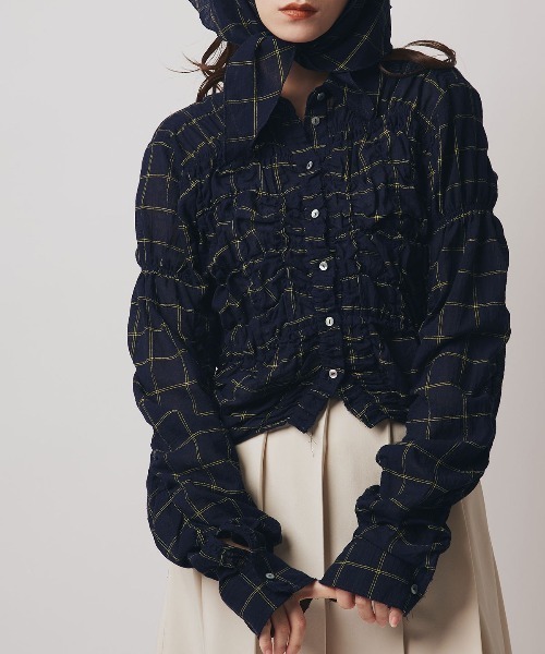 W:Huku（フーク）の「コットン ガーゼ シャーリング シャツ ブラウス / Cotton Gauze Shirring Shirt Blouse（シャツ/ブラウス・レディース・ブラウン/ダークネイビー/アイボリー/ホワイト・FREE）」の10枚目の写真