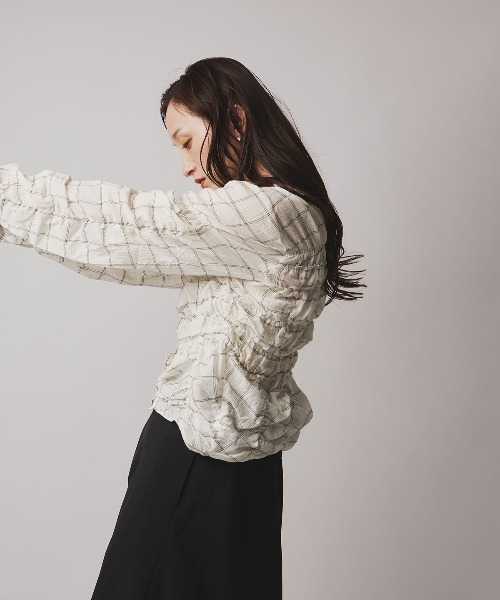 W:Huku（フーク）の「コットン ガーゼ シャーリング シャツ ブラウス / Cotton Gauze Shirring Shirt Blouse（シャツ/ブラウス・レディース・ブラウン/ダークネイビー/アイボリー/ホワイト・FREE）」の20枚目の写真