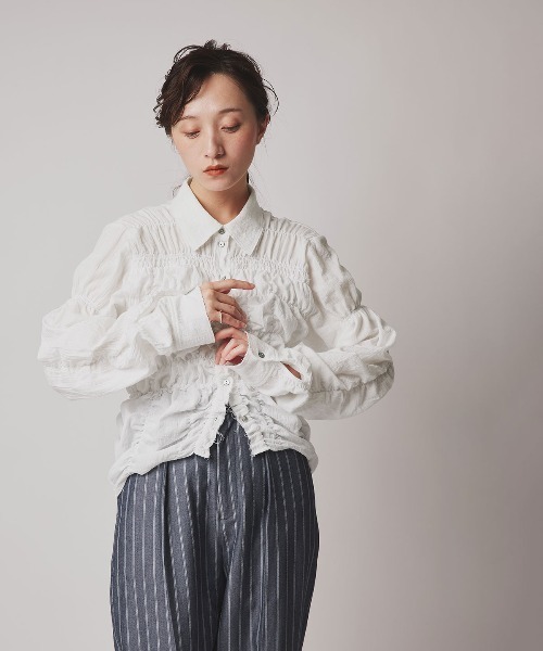 W:Huku（フーク）の「コットン ガーゼ シャーリング シャツ ブラウス / Cotton Gauze Shirring Shirt Blouse（シャツ/ブラウス・レディース・ブラウン/ダークネイビー/アイボリー/ホワイト・FREE）」の22枚目の写真