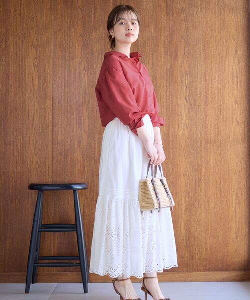 COHINA（コヒナ）の「シームデザインシアーシャツ 【低身長・小柄女性】（シャツ/ブラウス・レディース・レッド/ブラウン/オフホワイト/ブルー系その他・ONE SIZE）」の14枚目の写真