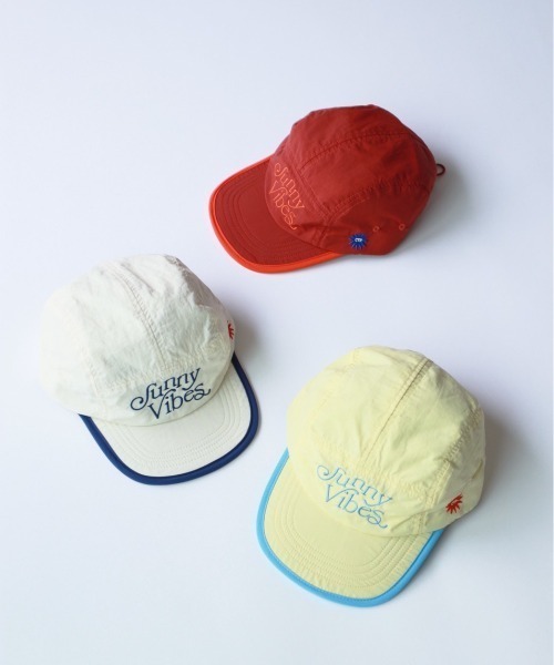 Catchup(ケチャップ)の「Sunny Vibes パイピングナイロンキャップ(キャップ・キッズ・レッド/オフホワイト/ゴールド・S/M/L)」の14枚目の写真