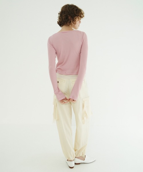 CLANE(クラネ)の「CURVED NECK LAYERED SET TOPS(Tシャツ/カットソー・レディース・ホワイト/ピンク/ブラック・2/1)」の6枚目の写真