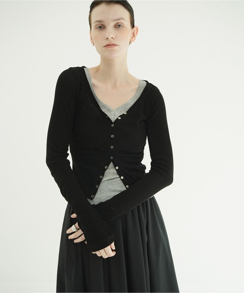 CLANE(クラネ)の「CURVED NECK LAYERED SET TOPS(Tシャツ/カットソー・レディース・ホワイト/ピンク/ブラック・2/1)」の7枚目の写真