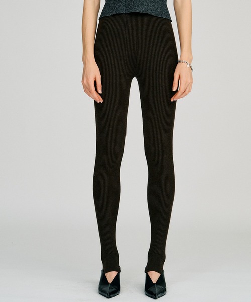 PRANK PROJECT（プランクプロジェクト）の「【2026Autumn Pre-Order】スリットヒールニットレギンス / Slit Heel Knit Leggings（レギンス/スパッツ・レディース・ブラウン/チャコールグレー・M/S）」の2枚目の写真