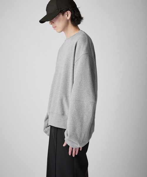 Lui's(ルイス)の「【Neucon】VOLUME SLEEVE SHORT SWEAT / ボリュームスリーブショートスウェットプルオーバー / セットアップ対応(スウェット・メンズ・ブラック/チャコールグレー/杢グレー・2/1)」の18枚目の写真