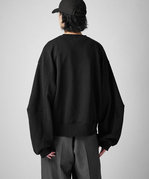 Lui's(ルイス)の「【Neucon】VOLUME SLEEVE SHORT SWEAT / ボリュームスリーブショートスウェットプルオーバー / セットアップ対応(スウェット・メンズ・ブラック/チャコールグレー/杢グレー・2/1)」の9枚目の写真