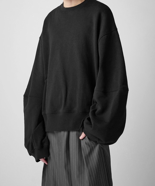 Lui's(ルイス)の「【Neucon】VOLUME SLEEVE SHORT SWEAT / ボリュームスリーブショートスウェットプルオーバー / セットアップ対応(スウェット・メンズ・ブラック/チャコールグレー/杢グレー・2/1)」の6枚目の写真
