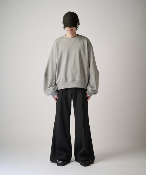 Lui's(ルイス)の「【Neucon】VOLUME SLEEVE SHORT SWEAT / ボリュームスリーブショートスウェットプルオーバー / セットアップ対応(スウェット・メンズ・ブラック/チャコールグレー/杢グレー・2/1)」の21枚目の写真