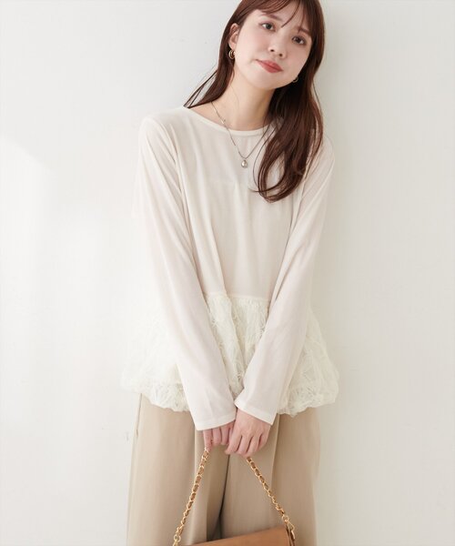 natural couture(ナチュラルクチュール)の「シアーベロア立体チュールペプラムTOPS(Tシャツ/カットソー・レディース・ブラウン/ブラック/グレイッシュベージュ/オフホワイト/チャコールグレー・FREE)」の20枚目の写真