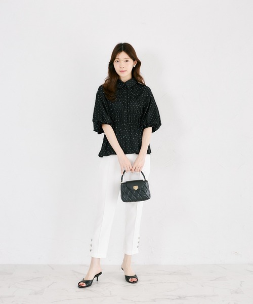 tocco closet(トッコ クローゼット)の「ドット柄シャーリングパフスリーブブラウス(シャツ/ブラウス・レディース・ブラック・M)」の6枚目の写真