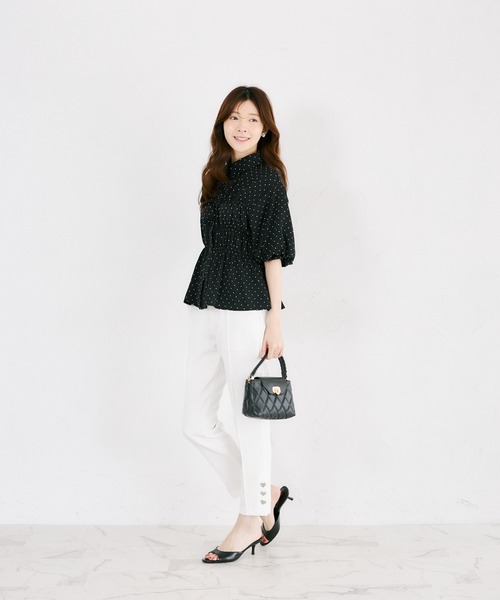 tocco closet(トッコ クローゼット)の「ドット柄シャーリングパフスリーブブラウス(シャツ/ブラウス・レディース・ブラック・M)」の8枚目の写真