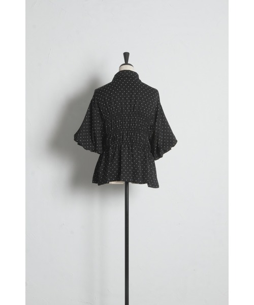 tocco closet(トッコ クローゼット)の「ドット柄シャーリングパフスリーブブラウス(シャツ/ブラウス・レディース・ブラック・M)」の17枚目の写真