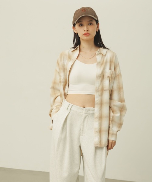 BAYFLOW(ベイフロー)の「アソートチェックBIGシャツ(シャツ/ブラウス・レディース・ベージュ/ブラック/ネイビー/グリーン・MEDIUM/SMALL)」の10枚目の写真