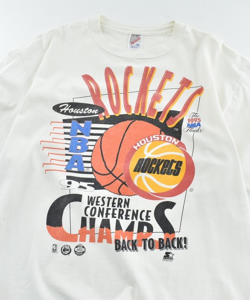 NBA/NFL/NHL/MLB(エヌビーエーエヌエフエルエヌエイチエルエムエルビー)の「【USED】90’s JERZEES “NBA HOUSTON ROCKETS 1995 CHAMPS” バスケ Tシャツ USA製(Tシャツ/カットソー・メンズ・ホワイト・X-LARGE)」の2枚目の写真
