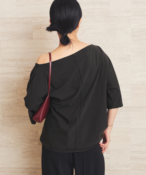 plage（プラージュ）の「twist jersey Tシャツ（Tシャツ/カットソー・レディース・チャコールグレー/ベージュ・FREE）」の19枚目の写真