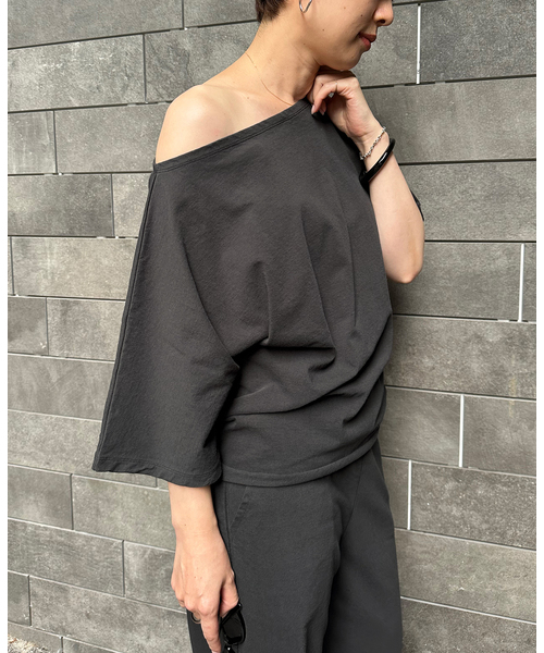 plage（プラージュ）の「twist jersey Tシャツ（Tシャツ/カットソー・レディース・チャコールグレー/ベージュ・FREE）」の21枚目の写真