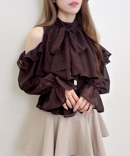 INGNI(イング)の「ベルト付きラインストーンシアー肩あきブラウス(シャツ/ブラウス・レディース・オフホワイト/ブラウン/ブラック・M)」の17枚目の写真