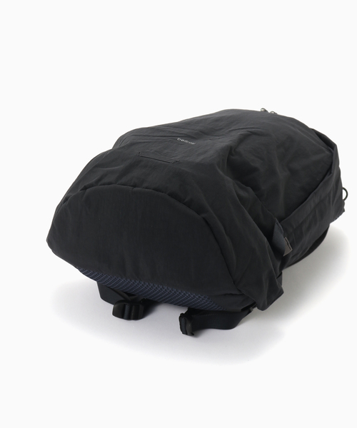 417 EDIFICE(フォーワンセブンエディフィス)の「BELLROY Lite Daypack(バックパック/リュック・メンズ・チャコールグレー/ブラック・FREE)」の14枚目の写真