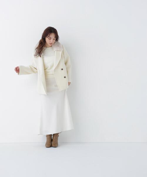 NATURAL BEAUTY BASIC（ナチュラルビューティーベーシック）の「ファーカラーハーフＰコート（ピーコート・レディース・オフホワイト/ブラック/ブラウン・MEDIUM/SMALL）」の16枚目の写真