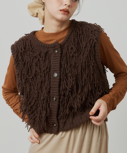 OLUN(オルン)の「fringe knit vest/フリンジニットベスト(ベスト・レディース・ベージュ/ダークブラウン・FREE)」の2枚目の写真