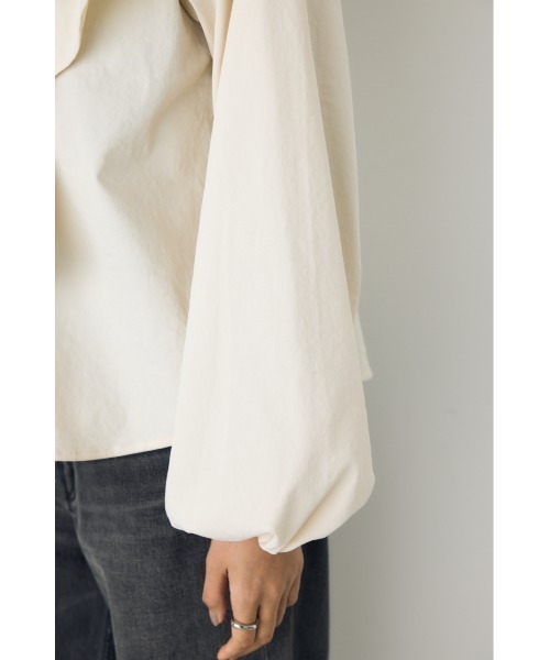 AZUL by moussy(アズールバイマウジー)の「レースアップラッフルブラウス 秋服 春服 無地 チェック デザイントップス(シャツ/ブラウス・レディース・ブラック/ブラウン系その他/アイボリー・FREE)」の5枚目の写真