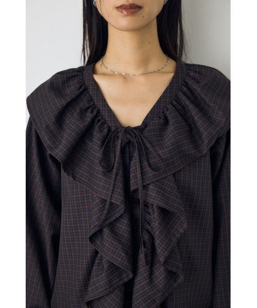 AZUL by moussy(アズールバイマウジー)の「レースアップラッフルブラウス 秋服 春服 無地 チェック デザイントップス(シャツ/ブラウス・レディース・ブラック/ブラウン系その他/アイボリー・FREE)」の21枚目の写真