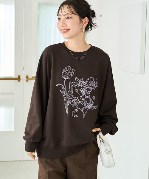 FREAK'S STORE(フリークスストア)の「限定展開 線画 花 刺繍 スウェット プルオーバー(スウェット・レディース・ナチュラル/ブラウン/ブルー/チャコールグレー/グレー・フリ-)」の6枚目の写真