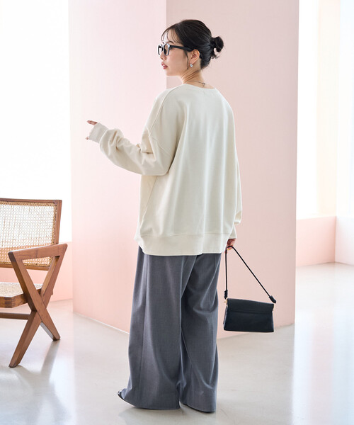 FREAK'S STORE(フリークスストア)の「限定展開 線画 花 刺繍 スウェット プルオーバー(スウェット・レディース・ナチュラル/ブラウン/ブルー/チャコールグレー/グレー・フリ-)」の22枚目の写真