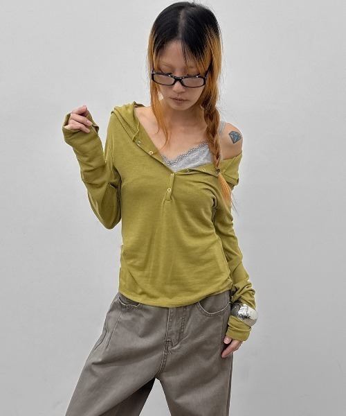 BLACKUP（ブラックアップ）の「[MADE] アキフードスナップ長袖Tシャツ（Tシャツ/カットソー・レディース・ブラック/オリーブ/ブルー・FREE）」の22枚目の写真