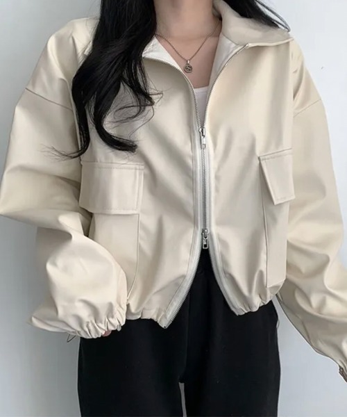 Emilie(エミリー)の「ダブルジップ フェイクレザーショートジャケット(ライダースジャケット・レディース・ブラック/クリーム・FREE)」の2枚目の写真
