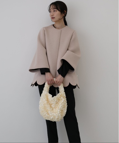 Neige（ネージュ）の「スカラップAラインジャケットコート（ノーカラーコート・レディース・ブラック/ピンクベージュ・ONE SIZE）」の10枚目の写真