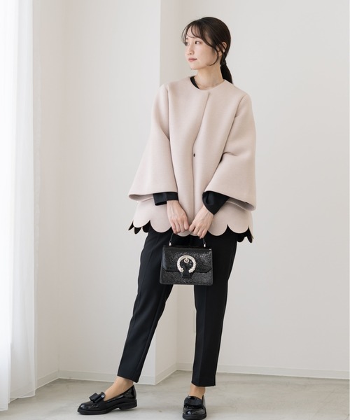 Neige（ネージュ）の「スカラップAラインジャケットコート（ノーカラーコート・レディース・ブラック/ピンクベージュ・ONE SIZE）」の5枚目の写真