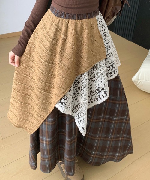 Miniministore（ミニミニストア）の「チェック柄 イレヘムスカート レース切替（スカート・レディース・レッド/ブラウン・L/M）」の5枚目の写真