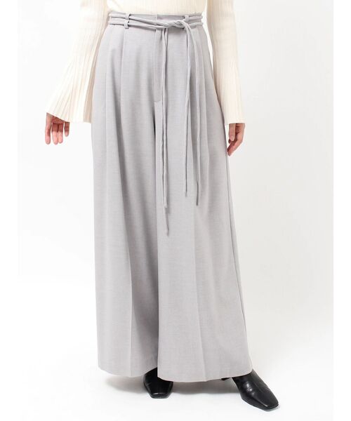 LAGUNAMOON(ラグナムーン)の「コードベルトツキツータックワイドパンツ(その他パンツ・レディース・ライトグレー/チャコールグレー・MEDIUM/SMALL)」の8枚目の写真