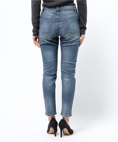 Pierrot（ピエロ）の「【美ゆるシルエット】テーパード デニム/レディース（デニムパンツ・レディース・ブルー/ネイビー/ライトブルー・S/M/L）」の6枚目の写真