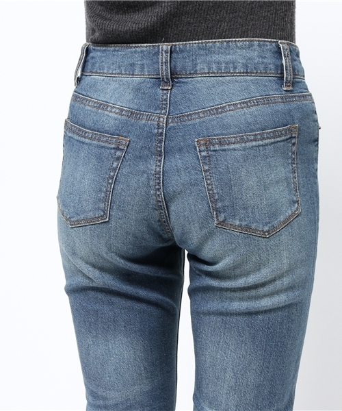 Pierrot（ピエロ）の「【美ゆるシルエット】テーパード デニム/レディース（デニムパンツ・レディース・ブルー/ネイビー/ライトブルー・S/M/L）」の8枚目の写真