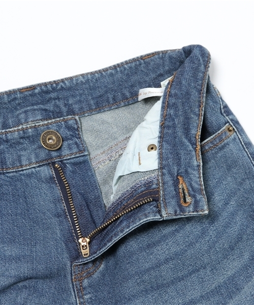 Pierrot（ピエロ）の「【美ゆるシルエット】テーパード デニム/レディース（デニムパンツ・レディース・ブルー/ネイビー/ライトブルー・S/M/L）」の12枚目の写真