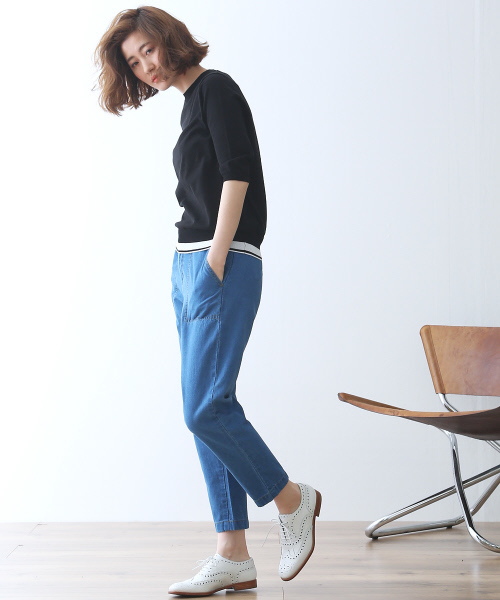 36Quatre-Neuf(カトルナフ)の「ウォッシュデニムパンツ(デニムパンツ・レディース・サックスブルー/ネイビー・36/38/40)」の9枚目の写真