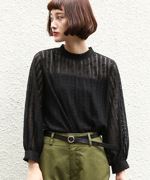 LOWRYS FARM（ローリーズファーム）の「ストライプレースハイネック　769227 （Tシャツ/カットソー・レディース・ブラック/カーキ/ピンク/オフホワイト・MEDIUM/LARGE）」の3枚目の写真